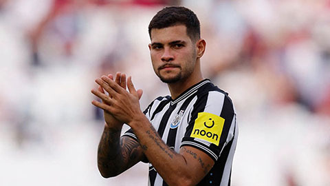 Man Utd nhắm tiền vệ CLB Newcastle